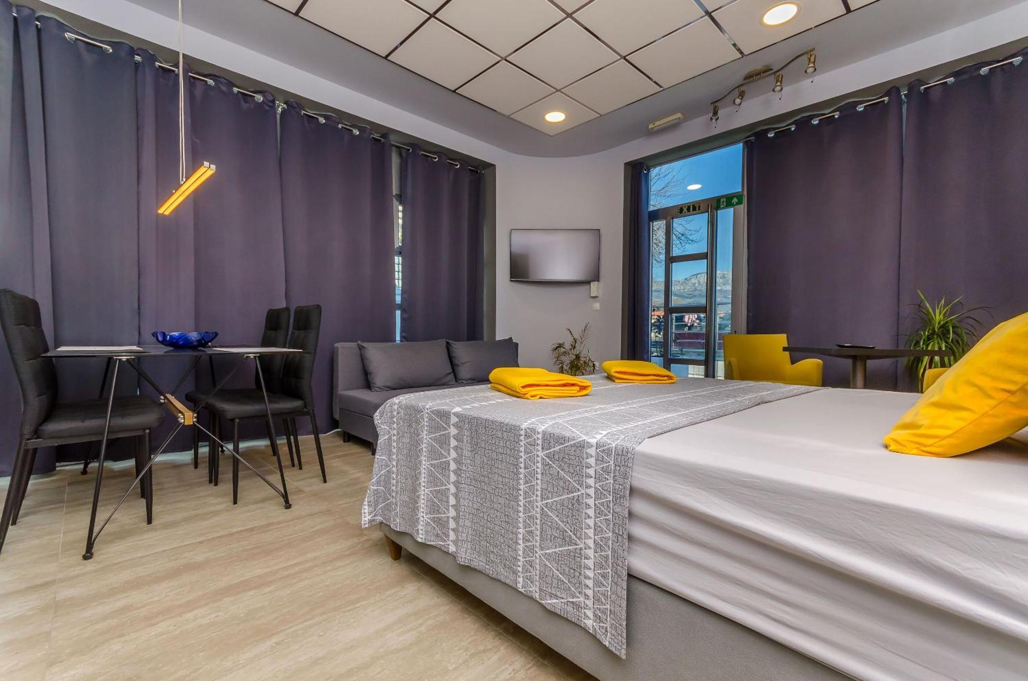 Apartments Stay Каштела Экстерьер фото